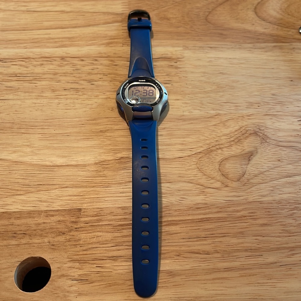 Casio watch - Picture 3 of 5